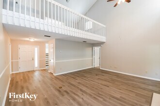 2790 Ravines Rd in Middleburg, FL - Foto de edificio - Building Photo