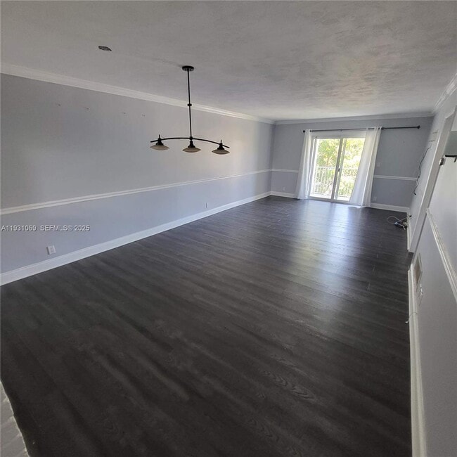 240 Galen Dr in Key Biscayne, FL - Building Photo - Building Photo