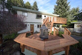 215 Amber Ln in Sequim, WA - Building Photo - Building Photo