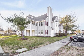 14000 Lord Marlborough Pl in Upper Marlboro, MD - Foto de edificio - Building Photo