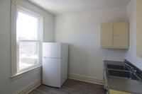 415 S Trenton Ave, Unit 2 in Pittsburgh, PA - Building Photo - Building Photo