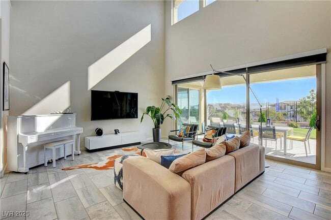 property at 116 Tarragona Breeze Ave