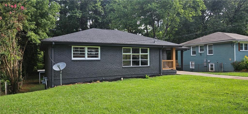 3042 Santa Monica Dr in Decatur, GA - Building Photo