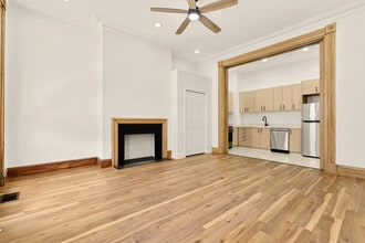 115 S Patrick St in Alexandria, VA - Foto de edificio - Building Photo