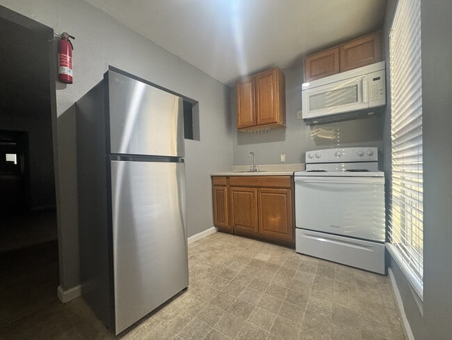 106 N Carter St, Unit 1 in Hammond, LA - Foto de edificio - Building Photo