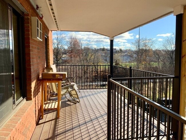 property at 10 Arizona Terrace