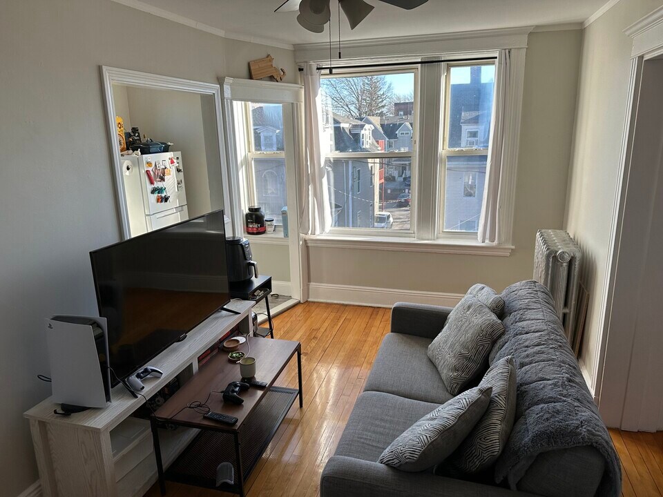 14 Farrington Ave, Unit 5 in Boston, MA - Foto de edificio