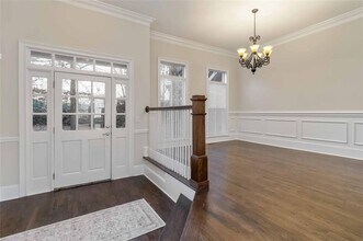 5460 Glenridge View NE in Atlanta, GA - Building Photo - Building Photo