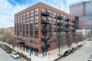 1260 W Washington Blvd in Chicago, IL - Building Photo
