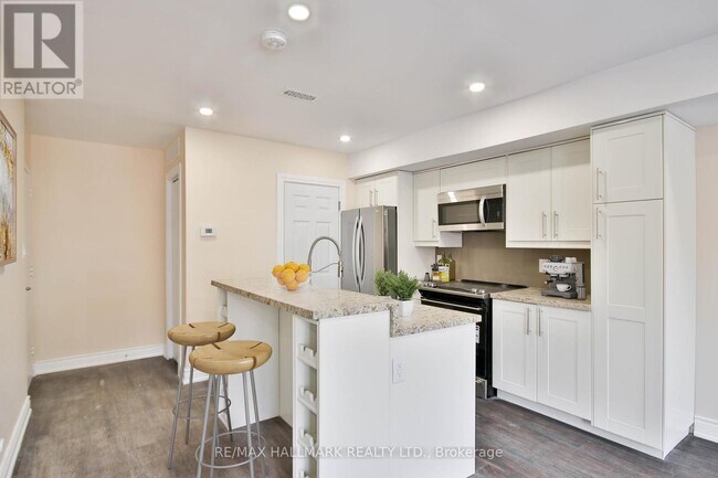 795 Broadview Ave in Toronto, ON - Building Photo - Building Photo