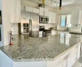 376 SW 2nd St in Boca Raton, FL - Building Photo - Building Photo