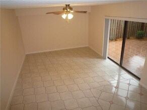 9937 NW 6th Ct in Plantation, FL - Building Photo - Building Photo