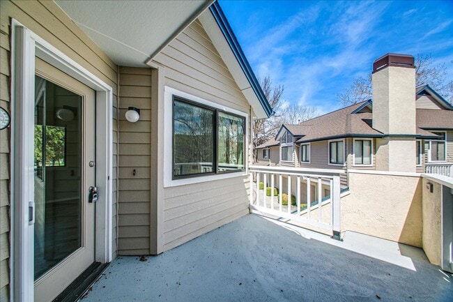 944 E Riverpark Ln in Boise, ID - Foto de edificio - Building Photo