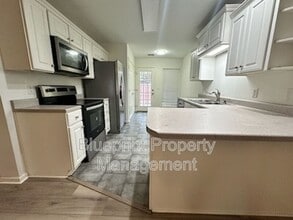 210 Rocky Ridge Dr in Helena, AL - Building Photo - Building Photo