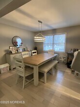 11 Walnut Ct in Matawan, NJ - Building Photo - Building Photo