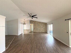 8721 NW 47th St in Lauderhill, FL - Building Photo - Building Photo