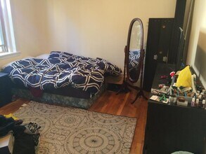 5 Lothian Rd, Unit 33 in Boston, MA - Foto de edificio - Building Photo