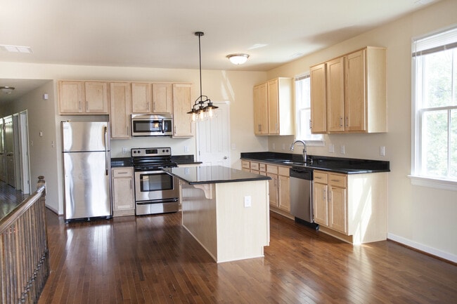 property at 611 N 21st St
