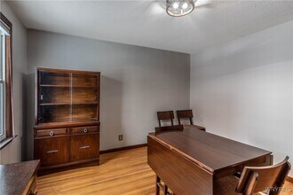 194 Boncroft Dr in West Seneca, NY - Foto de edificio - Building Photo