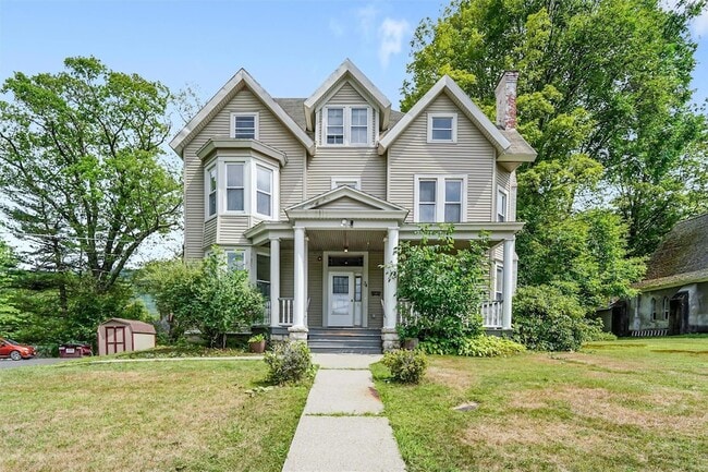34 Market St