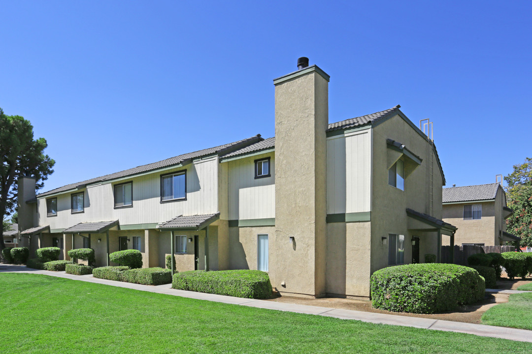 Boulder Springs Apartments in Fresno, CA - Building Photo