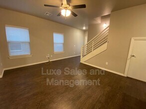 2149 Camino Del Plaza Ln in Edmond, OK - Building Photo - Building Photo