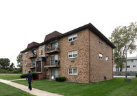 416 Cornell Ave in Calumet City, IL - Foto de edificio - Building Photo