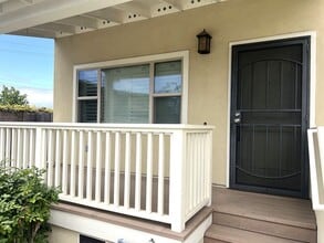 460 Lindberg Cir in Petaluma, CA - Building Photo - Building Photo
