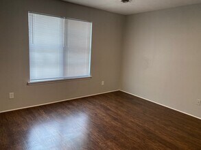 263 Tinker Hill Cv, Unit C in Jackson, TN - Building Photo - Building Photo