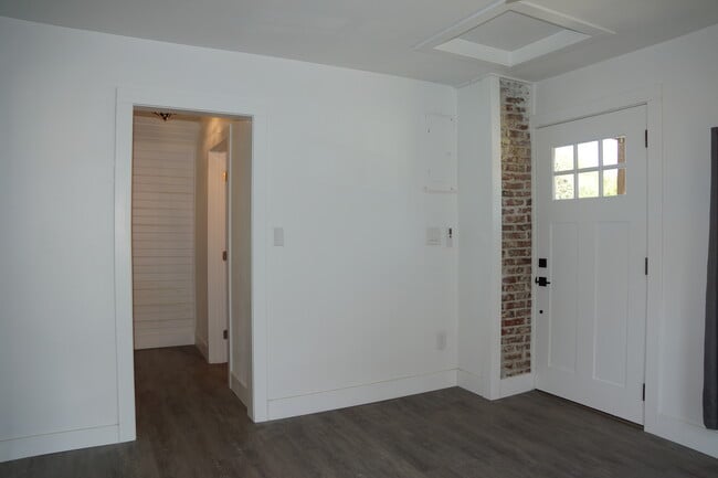 816 Carroll Ave, Unit 816 in Ames, IA - Foto de edificio - Building Photo