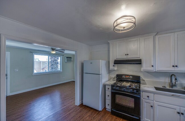 5246 Almont St in Los Angeles, CA - Building Photo - Building Photo