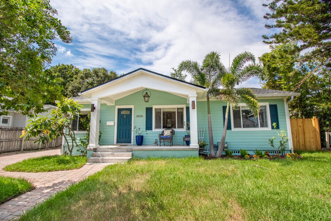 3005 W San Miguel St in Tampa, FL - Building Photo