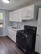 2737 Bookert Dr in Baltimore, MD - Building Photo - Building Photo