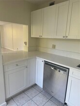 9450 Live Oak Pl in Davie, FL - Building Photo - Building Photo