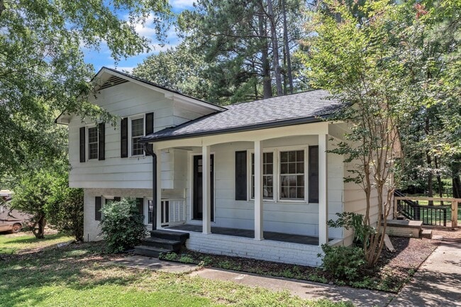 6 Shelter Cove in Durham, NC - Building Photo - Building Photo