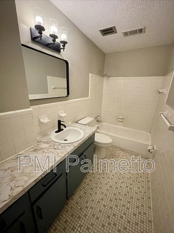 3730 Hickory St in Columbia, SC - Foto de edificio - Building Photo