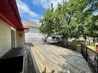 2211 Hazard St photo'