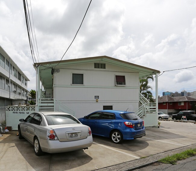 216 Puuhue Pl in Honolulu, HI - Building Photo - Building Photo