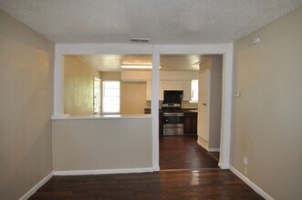 1319 Barbara St in Mesquite, TX - Building Photo - Building Photo