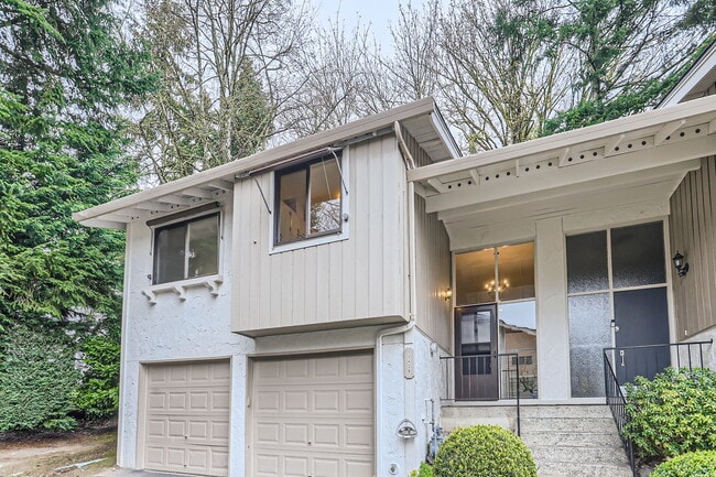 property at 11428 105th Pl NE