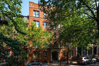 49 Willow St in Brooklyn, NY - Building Photo - Primary Photo