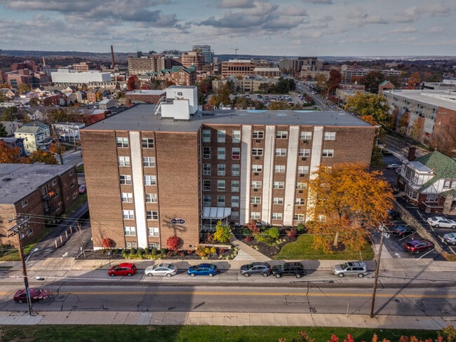 310 Oak in Cincinnati, OH - Foto de edificio - Building Photo