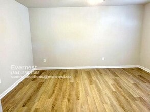 15803 Meridian Ave in Chester, VA - Building Photo - Building Photo