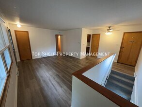 3812 SW 12th St in Des Moines, IA - Building Photo - Building Photo