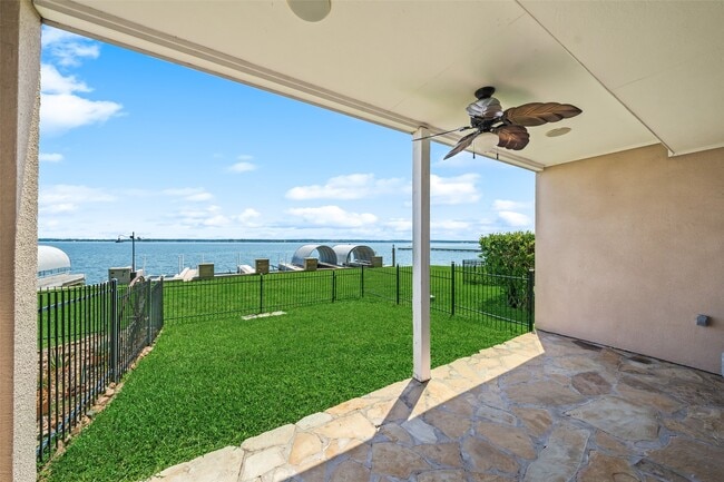 16 Regency Pt