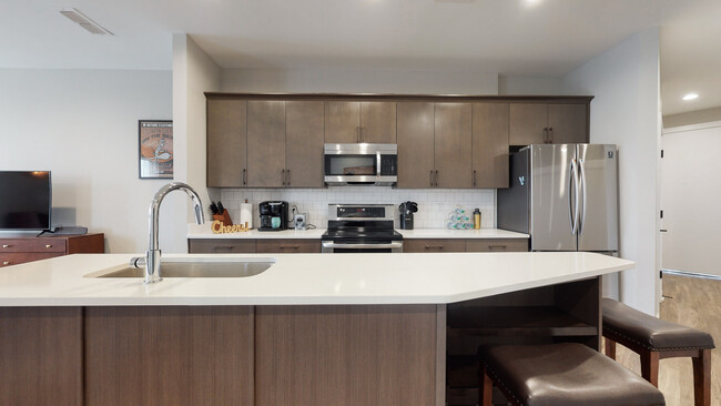 5403 Centennial Blvd, Unit #301 in Nashville, TN - Building Photo - Building Photo