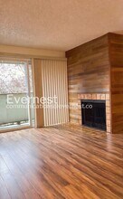 1150 NE Sunset Blvd, Unit 324 in Renton, WA - Foto de edificio - Building Photo