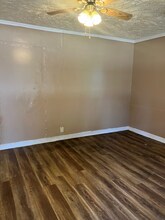 563 McCrays Mill Rd in Sumter, SC - Building Photo - Building Photo