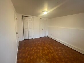 62 Suburbia Ct-Unit -1 in Jersey City, NJ - Building Photo - Building Photo