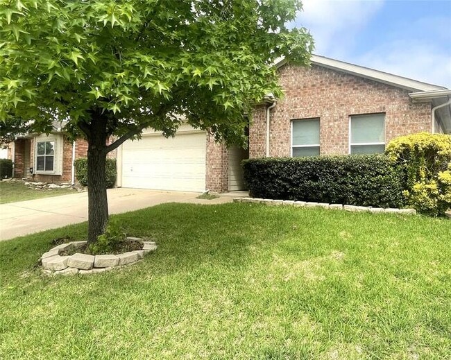 8309 Horse Whisper Ln in Fort Worth, TX - Building Photo - Building Photo